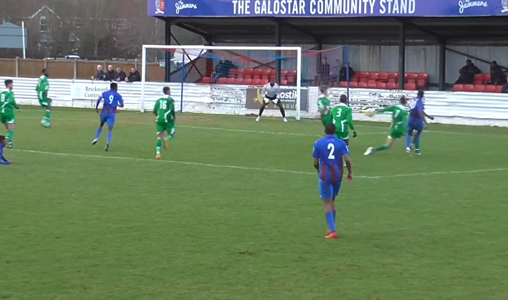 Maldon and Tiptree 3 Haringey Borough 1